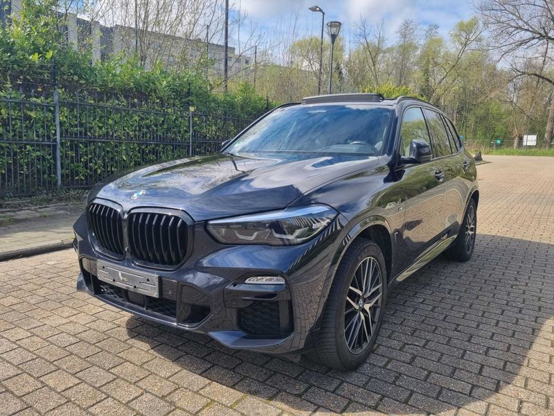 BMW X5 • 2021 • 127,000 km 1