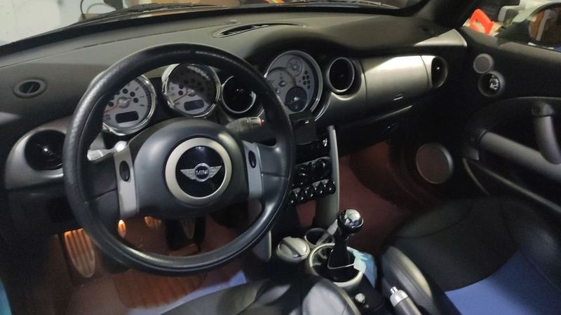 MINI Cooper S • 2003 • 203,000 km 2