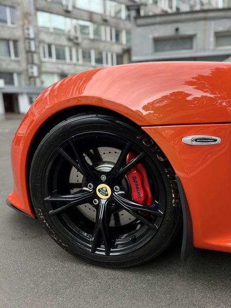 Lotus Exige • 2015 • 16,800 km 12