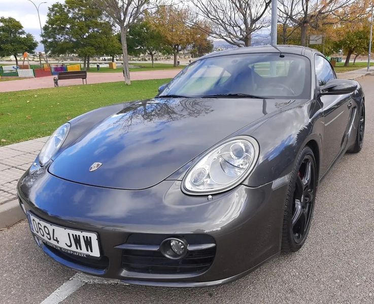 Porsche Cayman • 2007 • 160,000 km 2