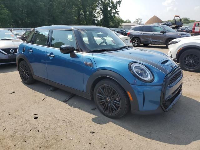 MINI Cooper S • 2023 • 10,000 mi 1