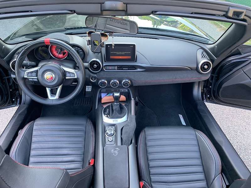 Alfa Romeo Spider • 2017 • 74,800 km 6