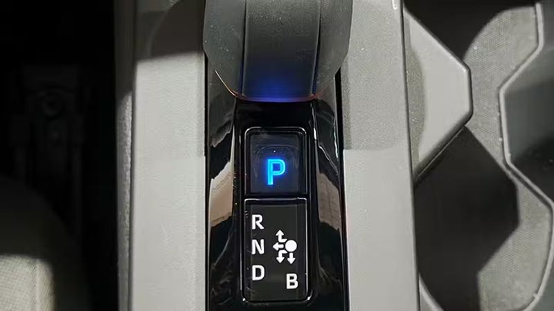 Toyota C-HR • 2024 • 7,811 km 5