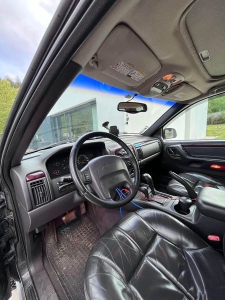 Jeep Grand Cherokee L • 2000 • 311,000 km 5