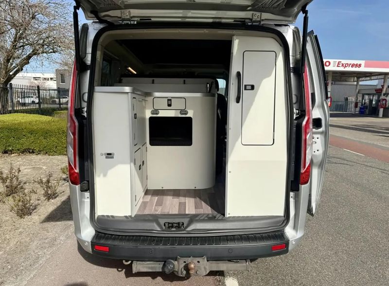 Ford Transit • 2020 • 94,000 km 8