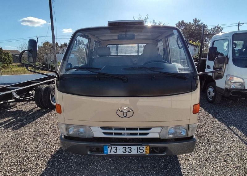 Toyota Dyna • 1997 • 298,000 km 1