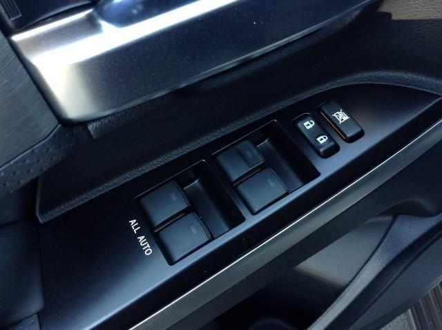 Toyota Land Cruiser • 2016 • 4,380 km 3