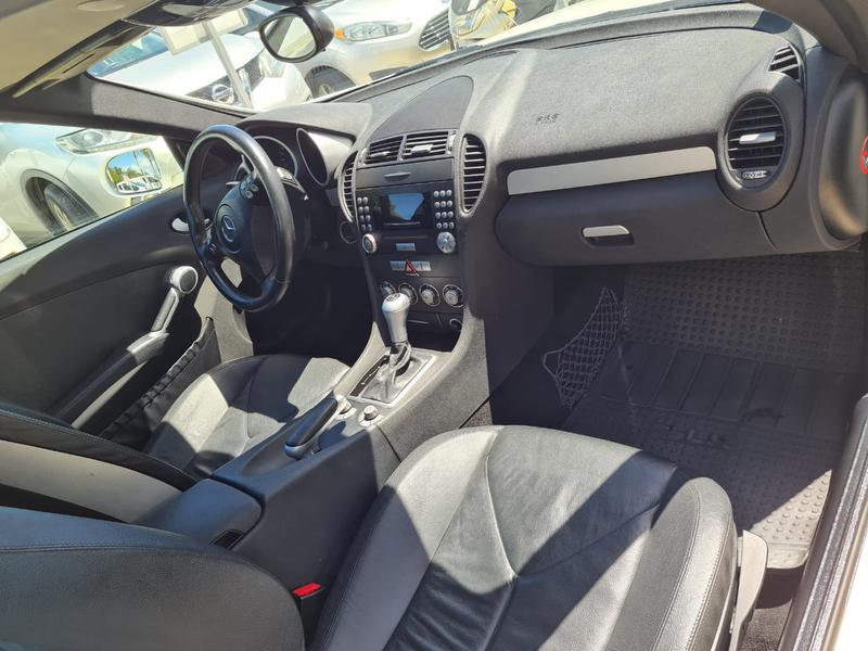 Mercedes-Benz SLK • 2006 • 90,000 km 9