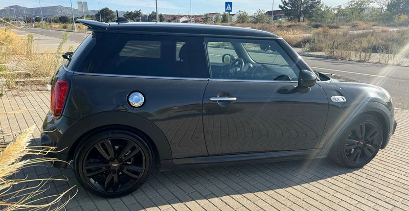 MINI Cooper • 2019 • 92,000 km 2