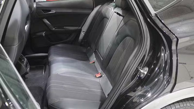 Seat Leon • 2022 • 50,503 km 7