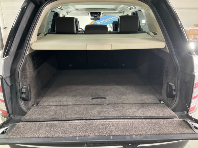 Land Rover Range Rover • 2017 • 92,000 km 2