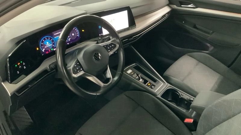 Volkswagen Golf • 2021 • 64,700 km 6