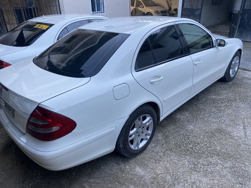 Mercedes-Benz E-Class • 2006 • 105,000 mi 4