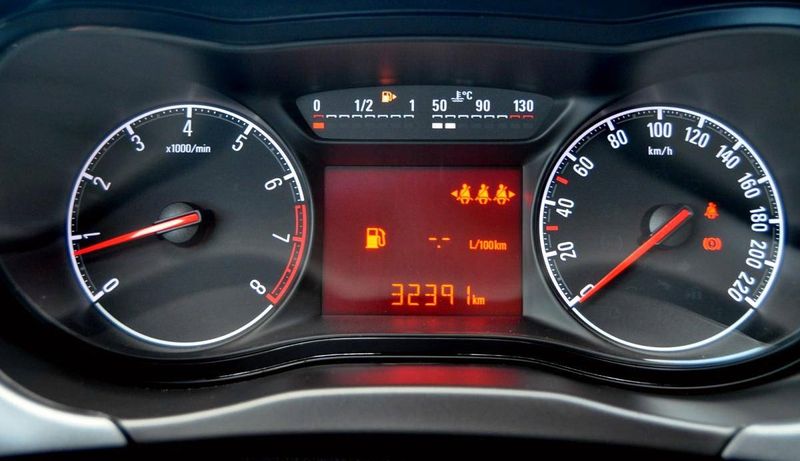 Opel Corsa • 2018 • 30,000 km 4