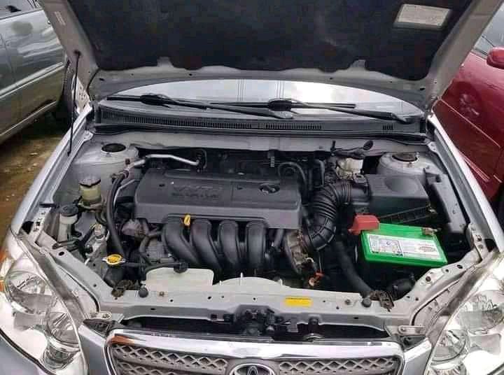 Toyota Corolla • 2005 • 2,122,334 km 1