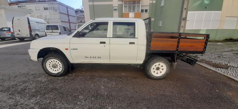 Mitsubishi L200 • 1993 • 286,000 km 2