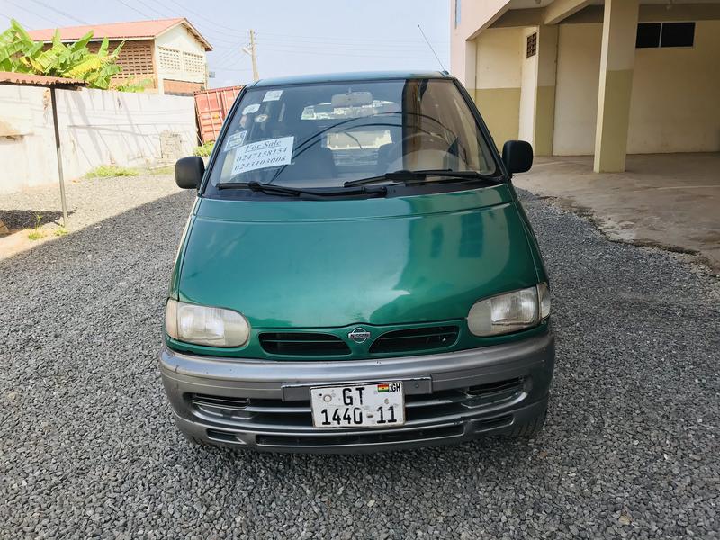 Nissan Serena • 2000 • 220,846 km 1