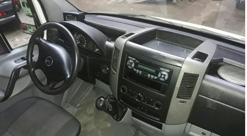 Mercedes-Benz Sprinter • 2013 • 140,000 km 7