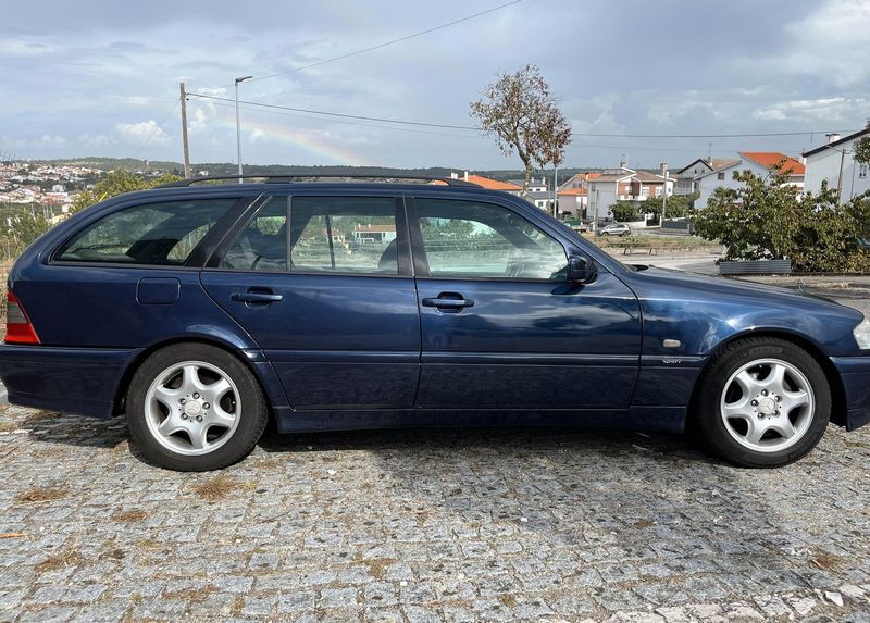 Mercedes-Benz C • 2008 • 349,999 km 3