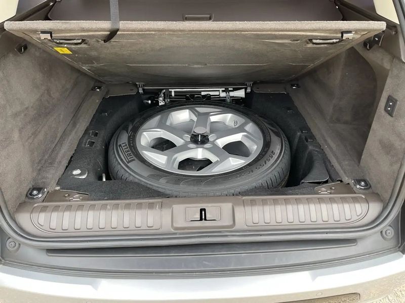 Land Rover Range Rover Sport • 2019 • 60,570 km 11