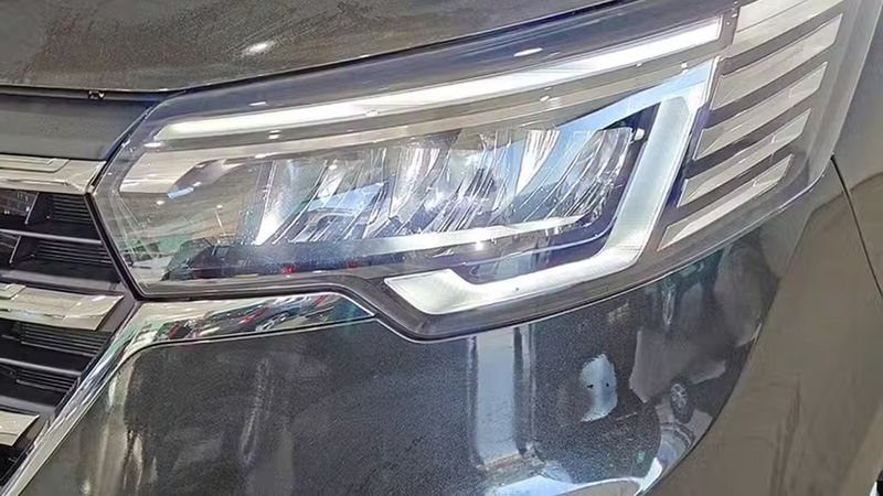 Renault 18 • 2021 • 27,726 km 12