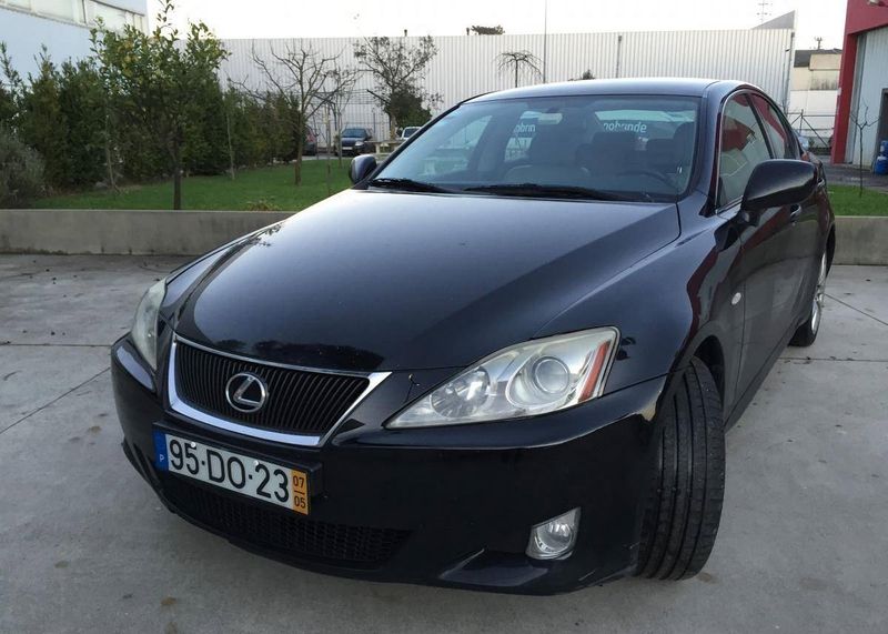 Lexus IS 250 C • 2007 • 180,000 km 1