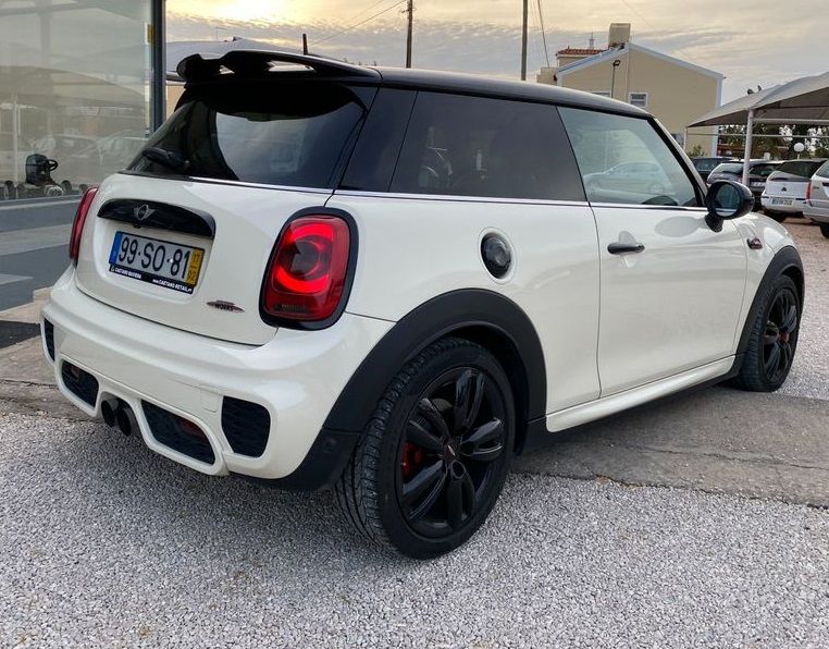 MINI Cooper • 2017 • 50,000 km 3
