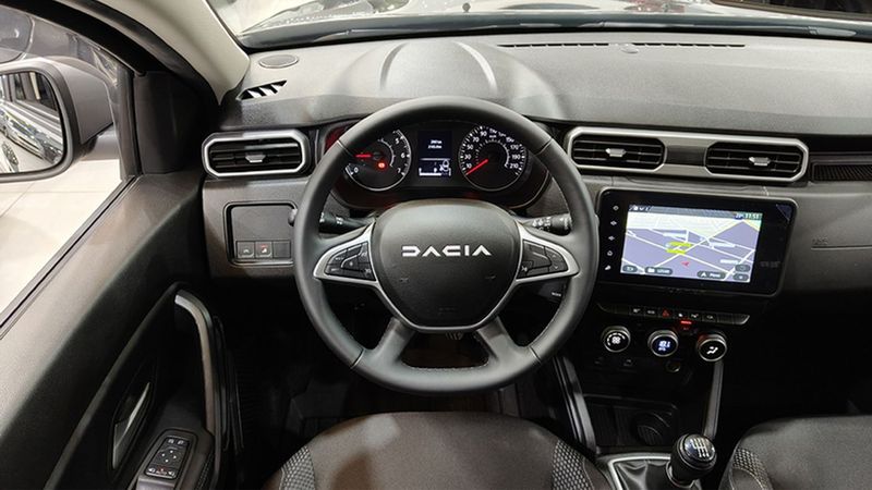 Dacia Duster • 2024 • 2,961 km 14