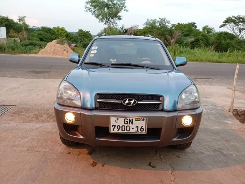 Hyundai Tucson • 2005 • 0 km 10