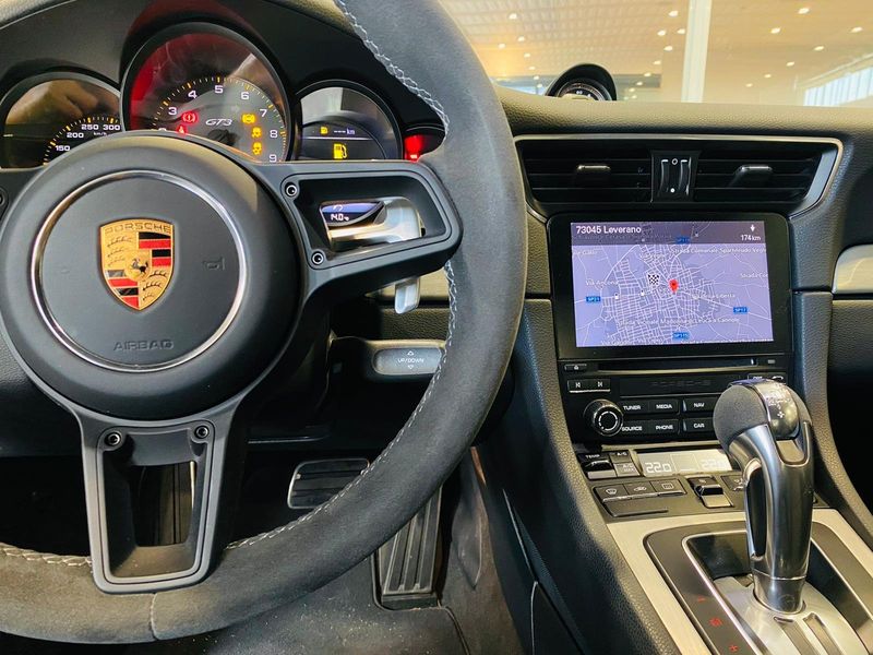 Porsche 911 • 2018 • 47,000 km 5