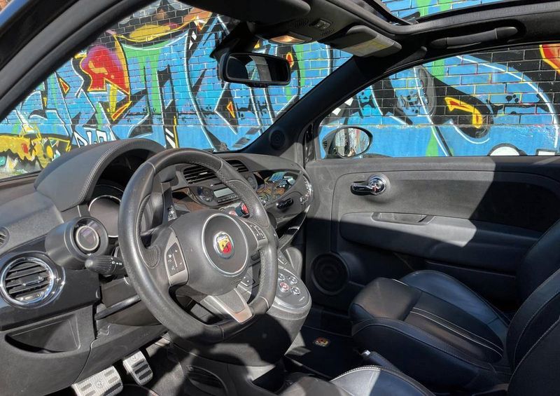 Asia Rocsta • 2016 • 59,999 km 3