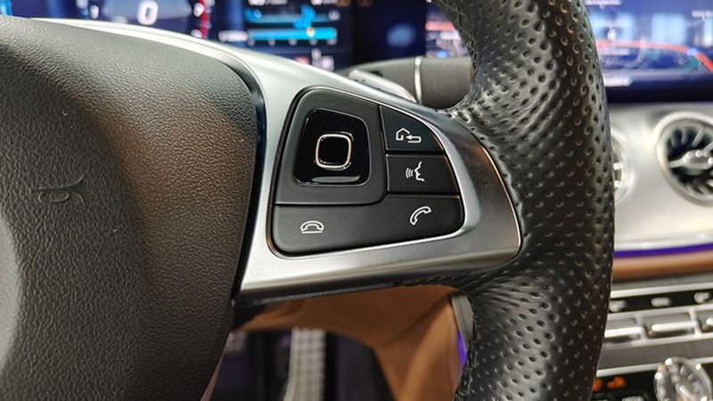 Mercedes-Benz E Coupé • 2017 • 77,725 km 11