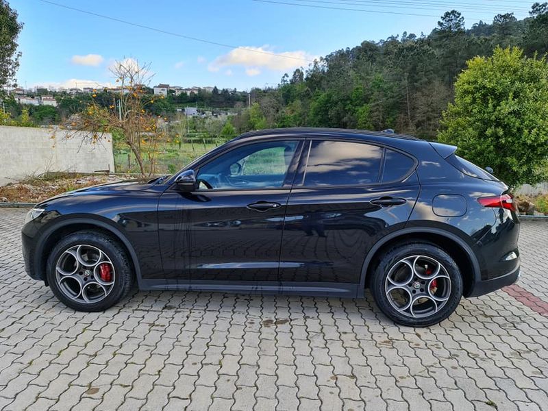 Alfa Romeo Stelvio • 2018 • 86,000 km 3