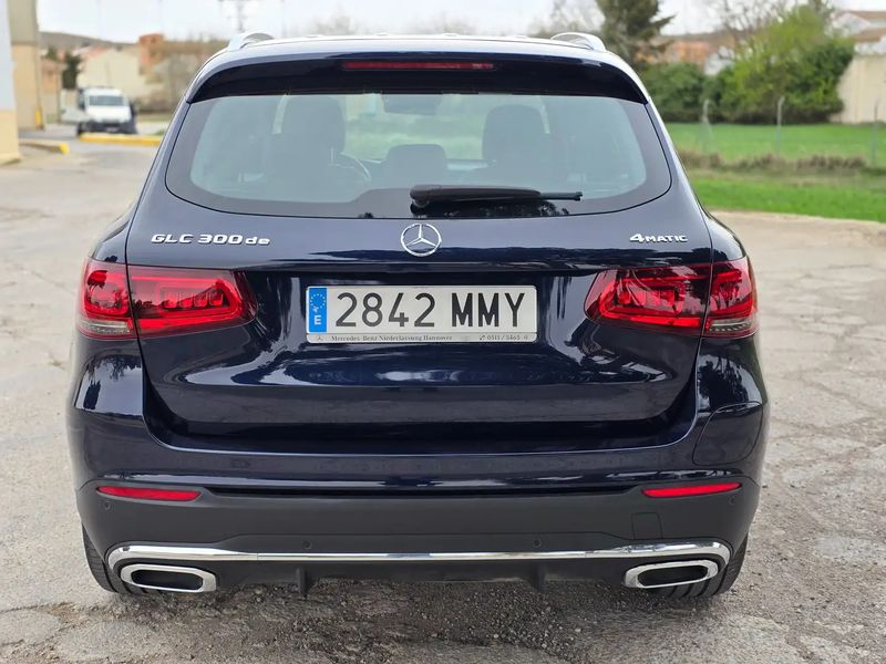 Mercedes-Benz GLC-Class • 2022 • 22,200 km 3