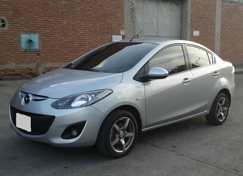 Mazda 2 • 2012 • 148,000 km 1