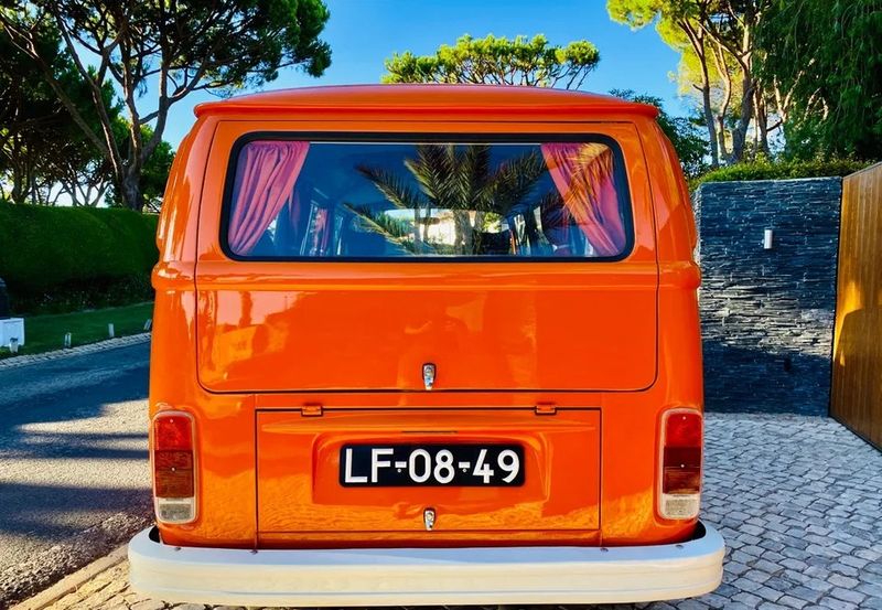 Volkswagen Caravelle • 1982 • 80,000 km 5