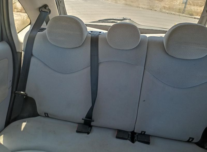 Citroën C3 • 2006 • 245,000 km 2