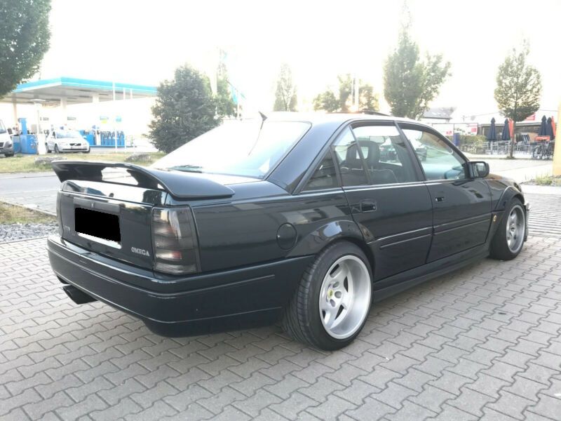 Opel Omega • 1991 • 111,890 km 2