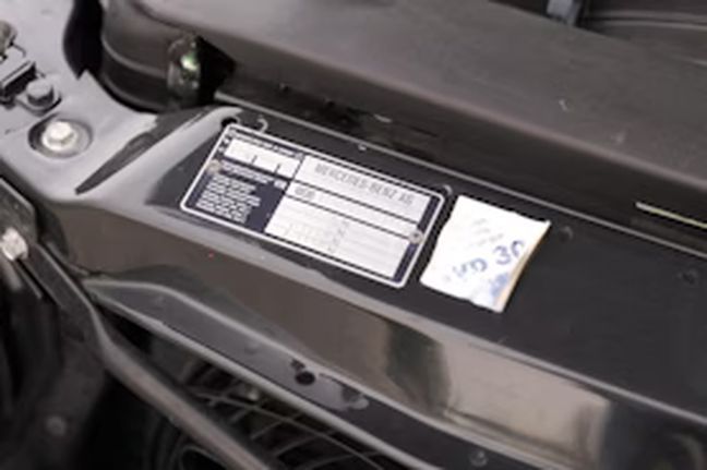 Mercedes-Benz SL • 1993 • 38,000 km 6