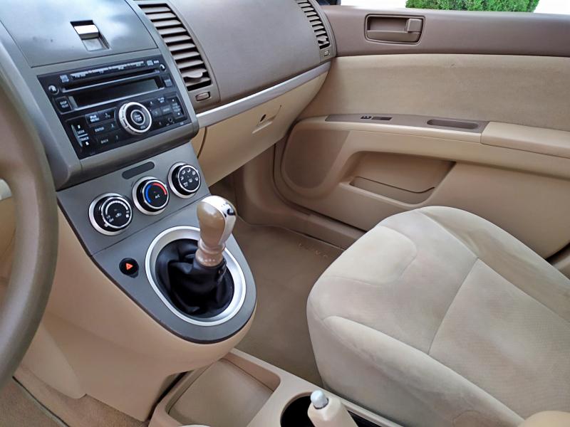 Nissan Sentra • 2012 • 92,000 km 2