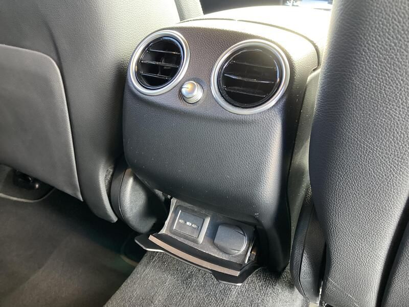 Mercedes-Benz GLC • 2020 • 77,947 km 24