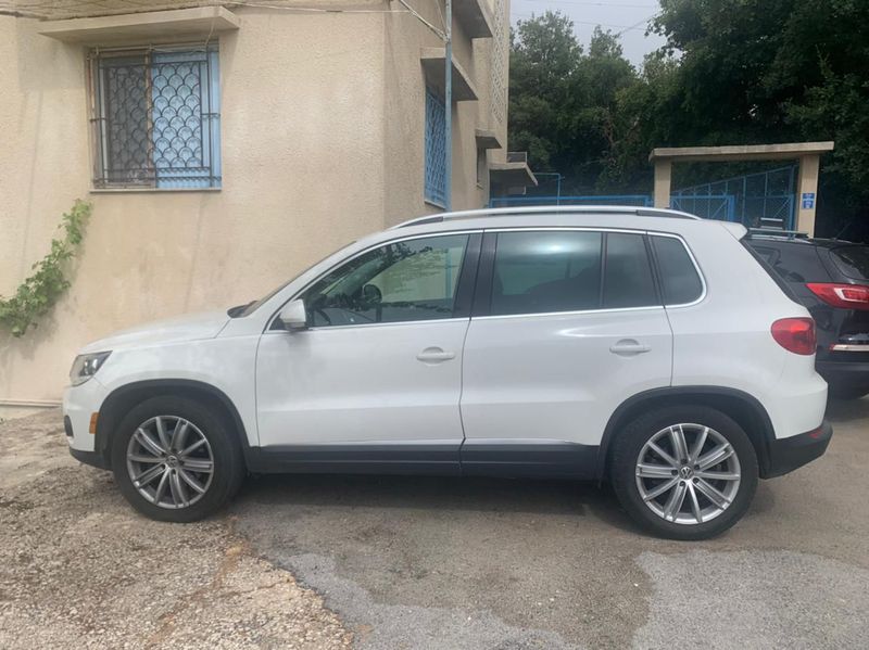 Volkswagen Tiguan • 2012 • 130,000 mi 3