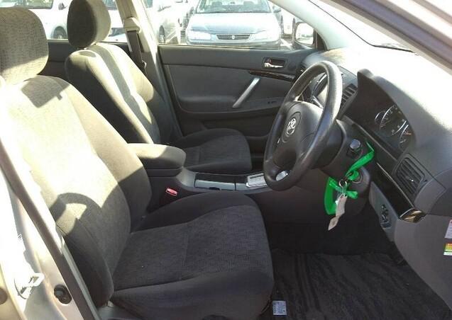 Toyota 4 Runner Limited • 2002 • 116,000 km 2