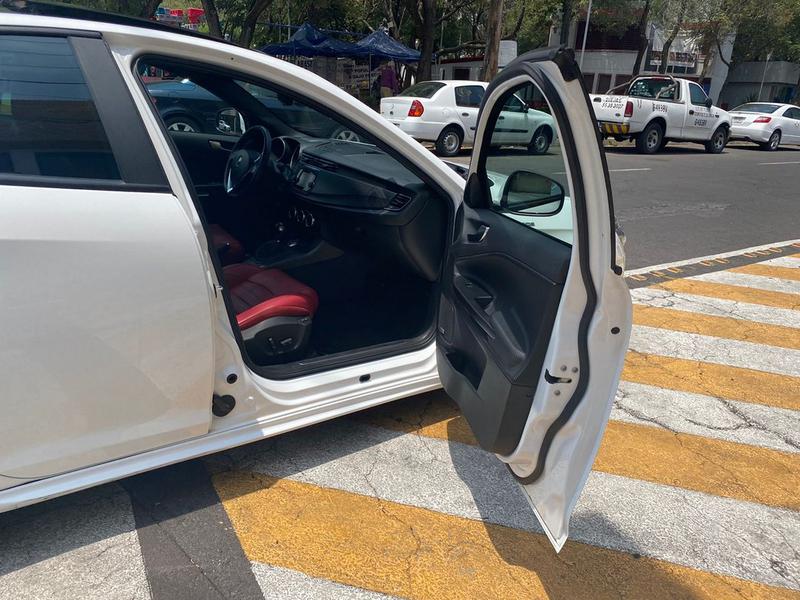 Alfa Romeo Giulietta • 2017 • 48,000 km 13