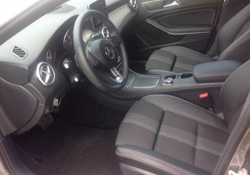 Mercedes-Benz CLC • 2017 • 20,000 km 3