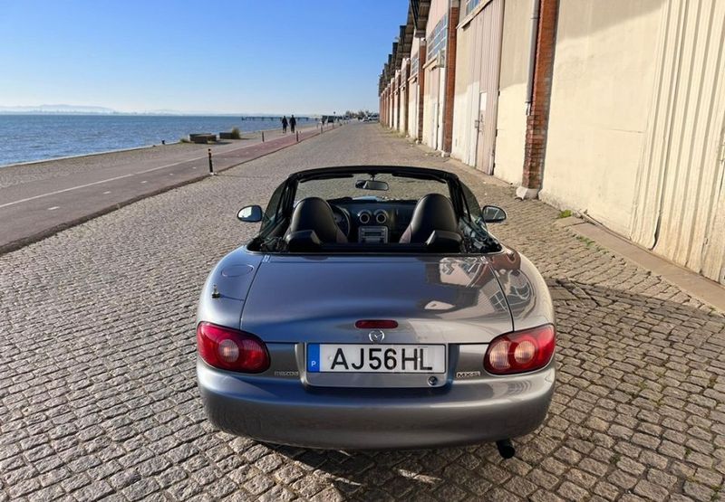 Mazda MX-5 • 2006 • 141,000 km 9
