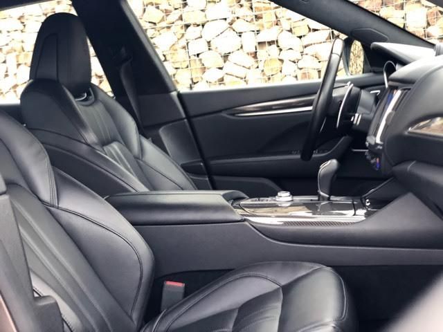 Maserati Levante • 2016 • 87,900 km 2