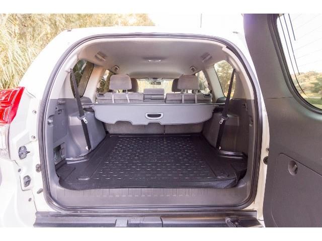 Toyota Land Cruiser • 2013 • 185,000 km 13