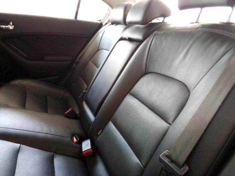 Kia Rio sedan • 2016 • 147,000 km 2