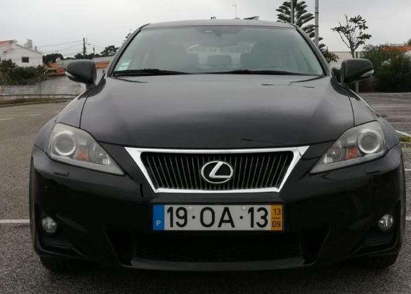 Lexus IS • 2013 • 180,000 km 1